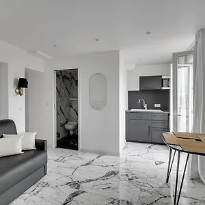 Le Bellevue Париж